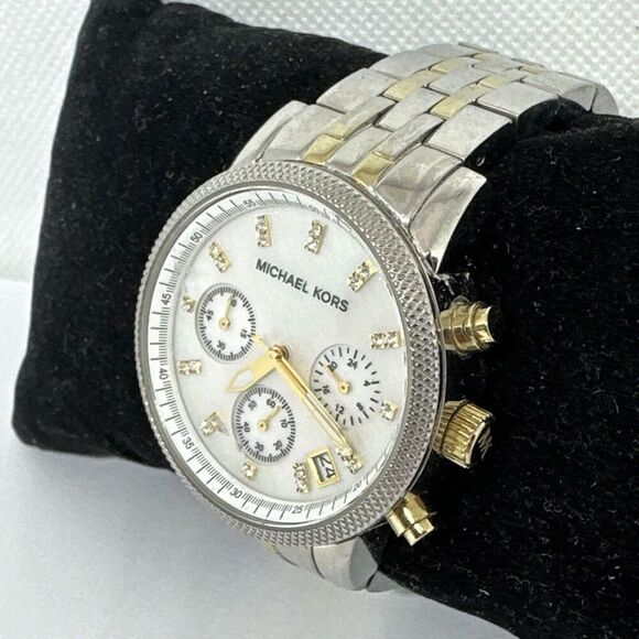 Michael Kors Ritz MK5057 Women\'s Silver Stainless Steel Analog Dial Watch NUL57 main image 4